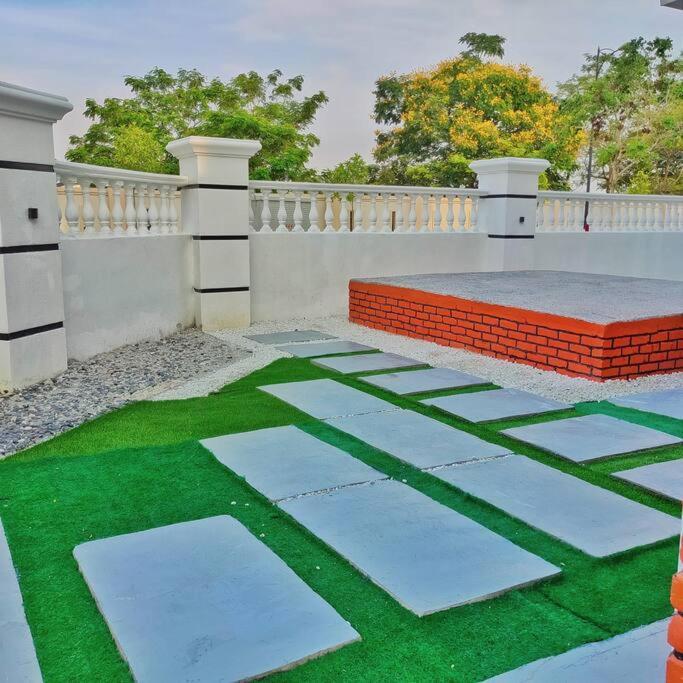 3 Storey Swimming Pool&Projector House Setia Alam Shah Alam Exterior foto